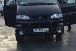Mitsubishi, Delica