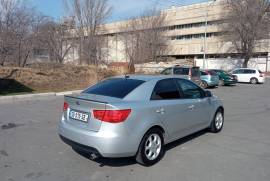 KIA , ავტონაწილები, დისკები და საბურავები, საბურავები