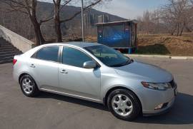 KIA , ავტონაწილები, დისკები და საბურავები, საბურავები