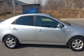 KIA , ავტონაწილები, დისკები და საბურავები, საბურავები