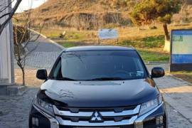 Mitsubishi, Outlander