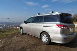 Nissan, Quest