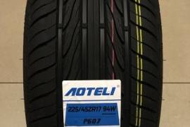 BMW , Автозапчасти, Колеса и шины, Шины