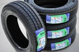 BMW , Автозапчасти, Колеса и шины, Шины