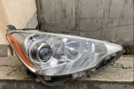 Автозапчасти, Фары и лампочки, Фары, TOYOTA 