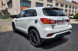 Mitsubishi, Outlander