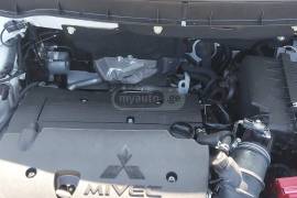 Mitsubishi, Outlander