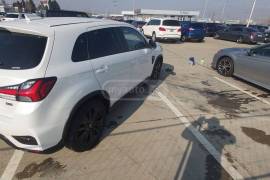 Mitsubishi, Outlander