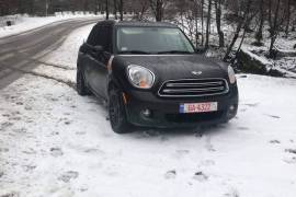 MINI, COUNTRYMAN