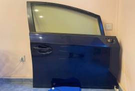 ავტონაწილები, ძარის ნაწილები, კარი მარჯვენა , TOYOTA 