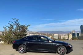 Maserati, Quattroporte