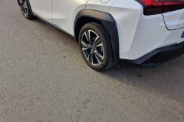 Lexus, UX series, UX 200