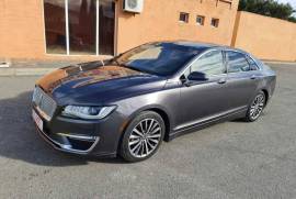 Lincoln, MKZ