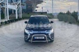 Mitsubishi, Outlander
