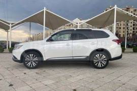 Mitsubishi, Outlander