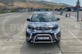 Mitsubishi, Outlander