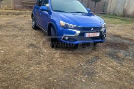 Mitsubishi, Outlander