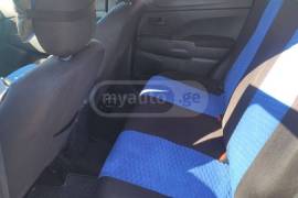 Mitsubishi, Outlander