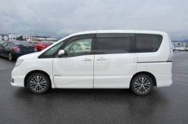 Nissan, Serena