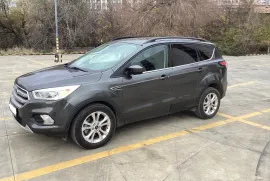 Ford, Escape
