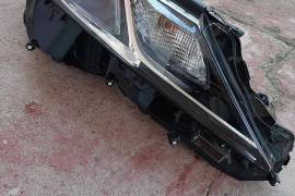 Автозапчасти, Фары и лампочки, Фары, TOYOTA 