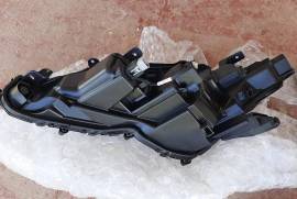 Автозапчасти, Фары и лампочки, Фары, TOYOTA 