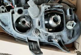 ავტონაწილები, ფარები და ნათურები, წინა ფარები, MERCEDES-BENZ 