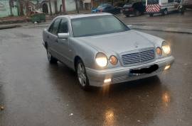 Mercedes-Benz, E CLASS, E 220