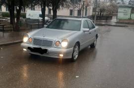 Mercedes-Benz, E CLASS, E 220