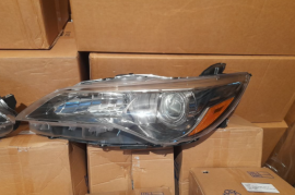 Autoparts, Lights and Bulbs, Front Headlights, TOYOTA 