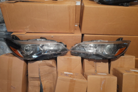 Autoparts, Lights and Bulbs, Front Headlights, TOYOTA 