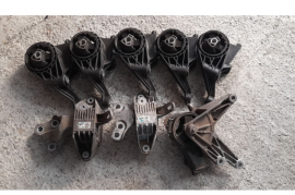 Autoparts, Engine & Engine Parts, Engine Pad, CHEVROLET 