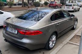 Jaguar, XF