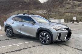 Lexus, UX series, UX 200