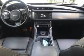 Jaguar, XF