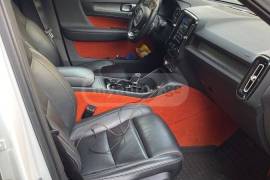 Volvo, XC Series, XC40 T5 Momentum