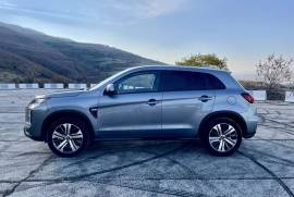 Mitsubishi, Outlander