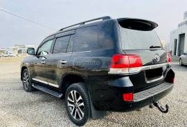 Toyota, Land Cruiser