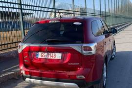 Mitsubishi, Outlander