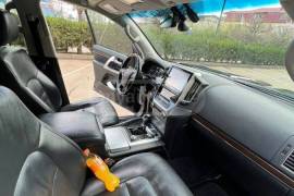 Toyota, Land Cruiser