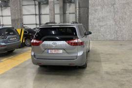 Toyota, Sienna