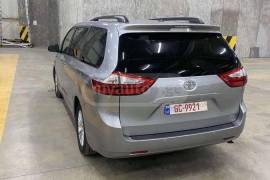 Toyota, Sienna