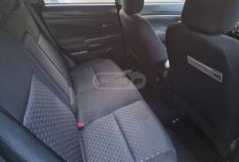 Mitsubishi, Outlander