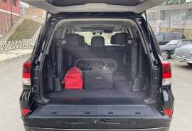 Toyota, Land Cruiser