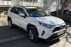 Toyota, RAV4