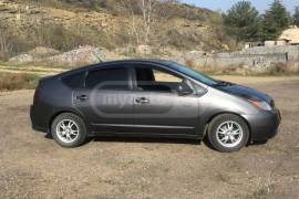 Toyota, Prius