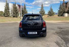 MINI, COUNTRYMAN