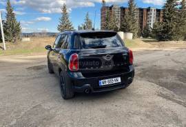 MINI, COUNTRYMAN