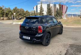 MINI, COUNTRYMAN