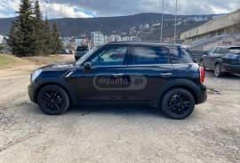 MINI, COUNTRYMAN